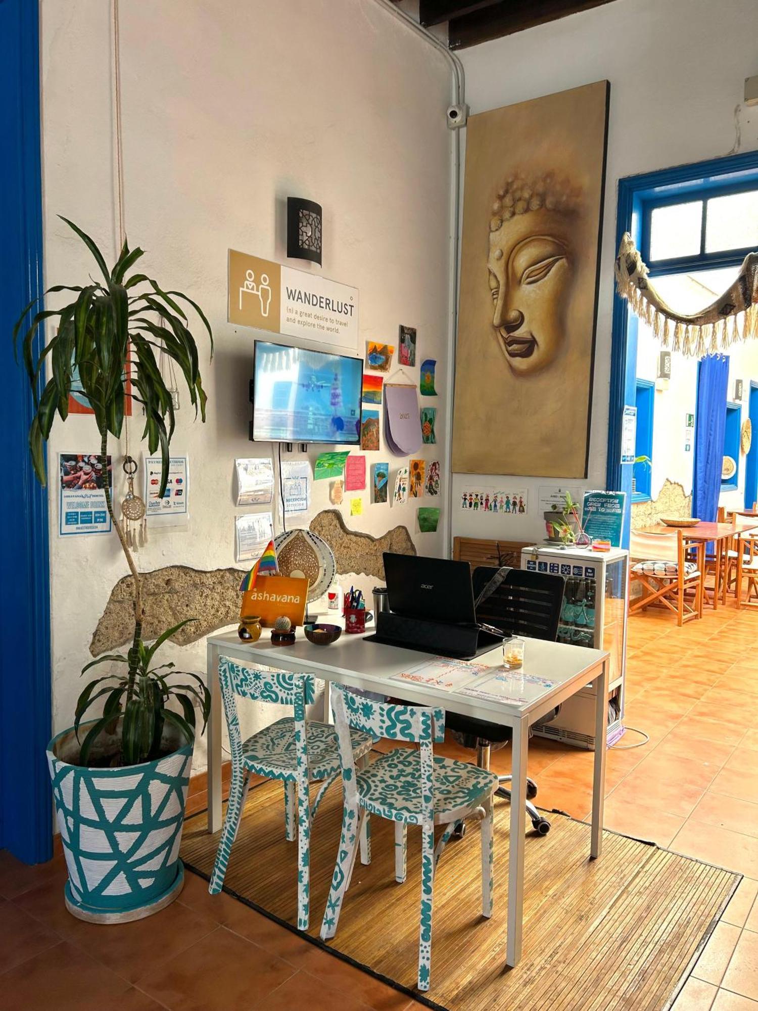 Ashavana Nest Hostel * El Medano (Tenerife)